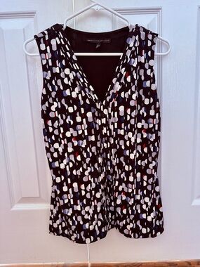 White House Black Market Black Sleeveless V- Neck Blouse - size Medium